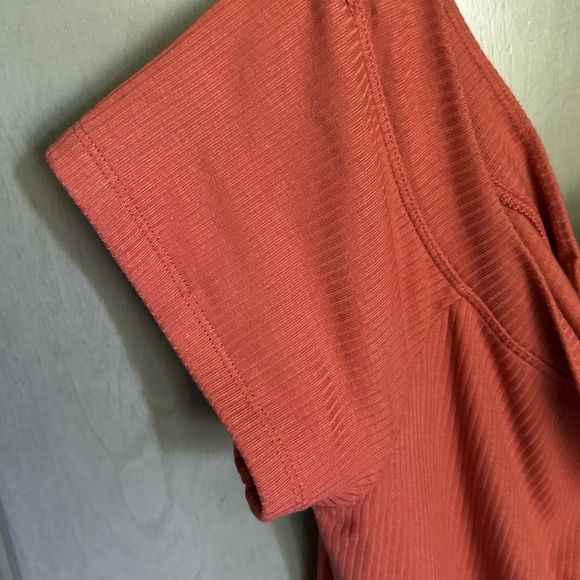 Old Navy Terracotta Midi Dress - Picture 4 of 5